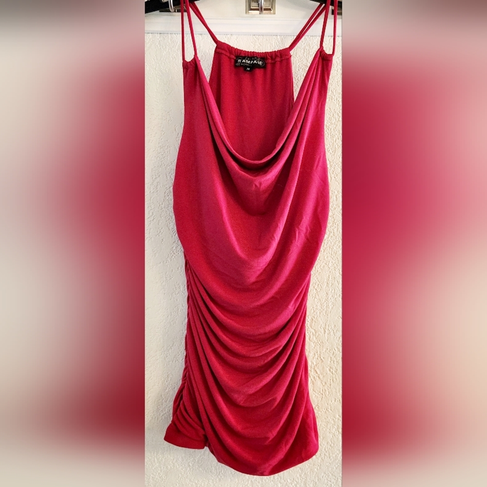 RAMPAGE spaghetti straps, cowl neck, razor back stunning blouse in RED sz Med
